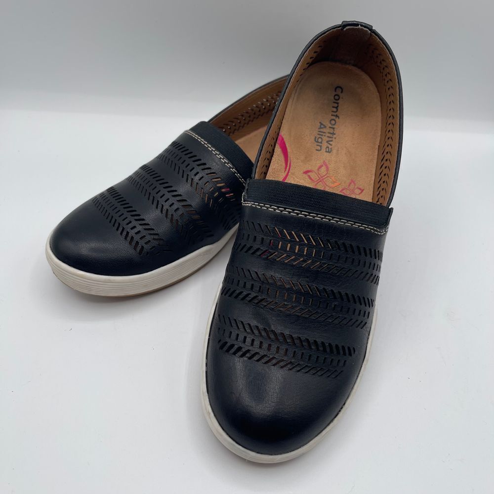 Comfortiva Loring Laser-Cut Slip-On Sneakers Black Leather Casual Comfort Shoe 7 - Picture 8 of 10